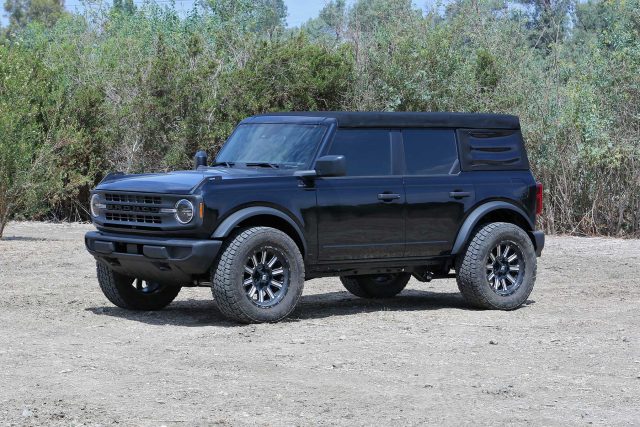 Fabtech 1.5" Leveling Kit | 21+ Ford Bronco